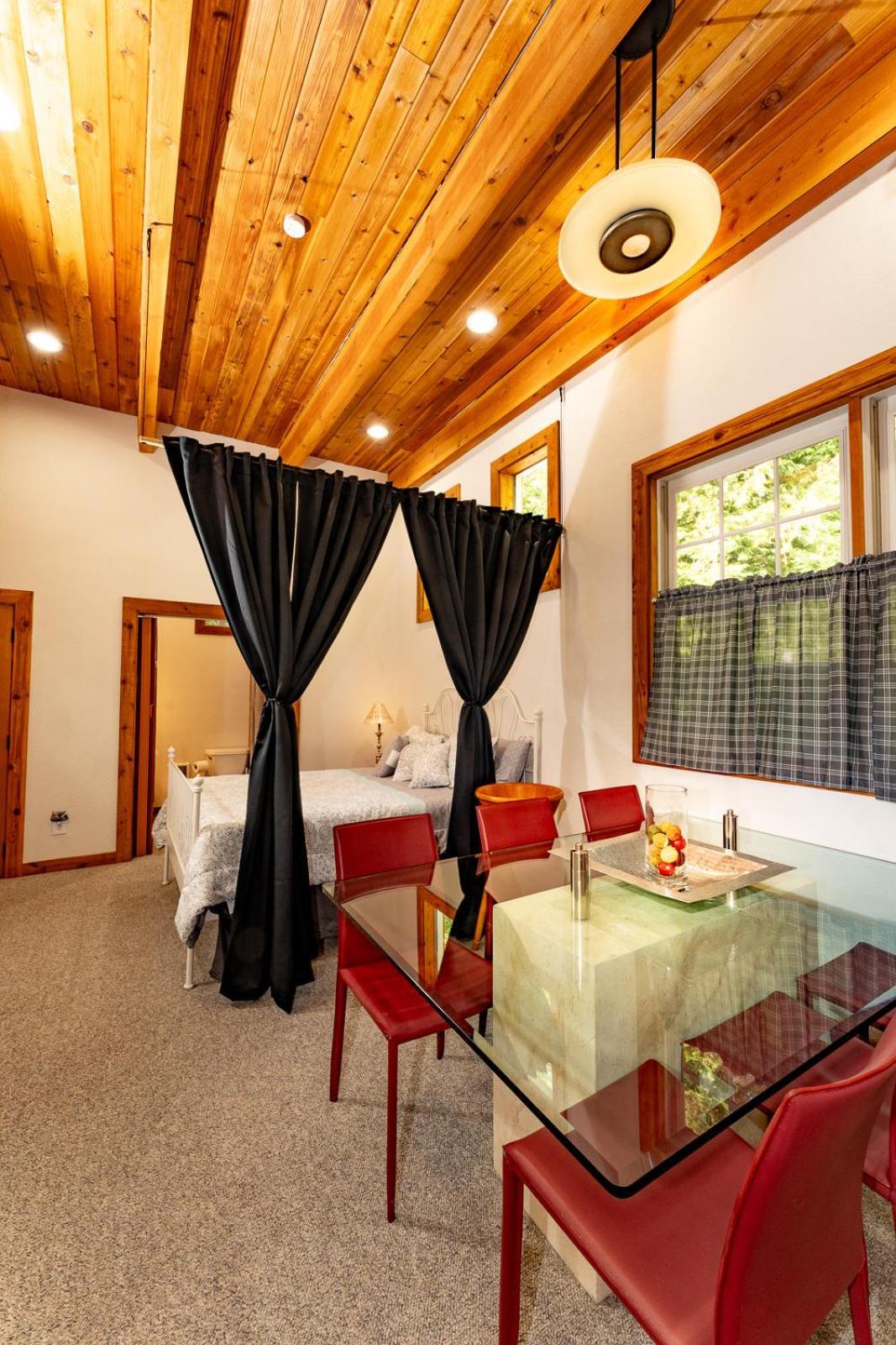 Cedar Cabin Near Silverwood Spirit Lake Экстерьер фото